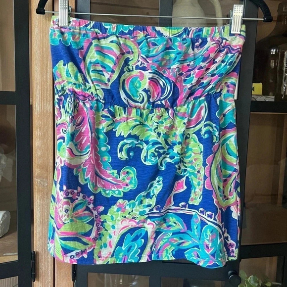 Lilly Pulitzer Blouse Toucan Play Val Strapless Top
Babydoll colorful sleeveless - Picture 7 of 7